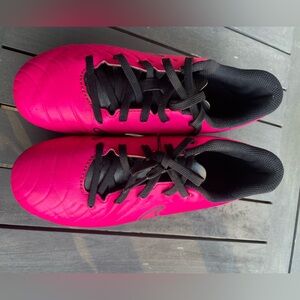 Nike Kids pink cleats